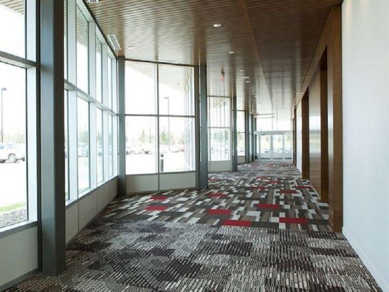 YYC Grey Eagle Resort מראה חיצוני תמונה